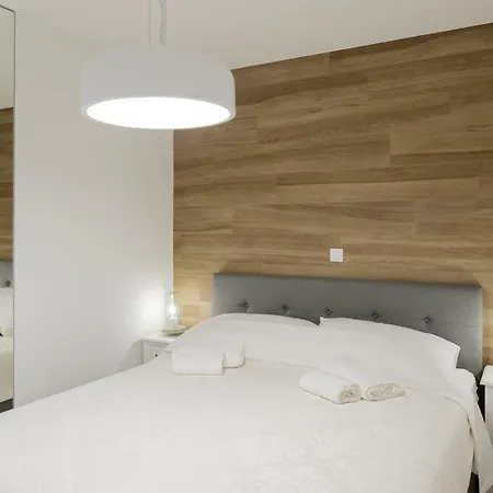Toni Apartment