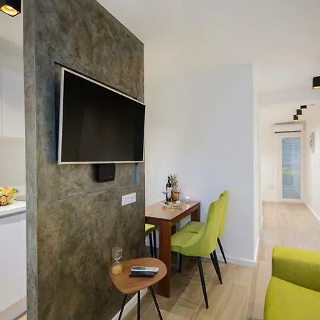 Toni Apartment